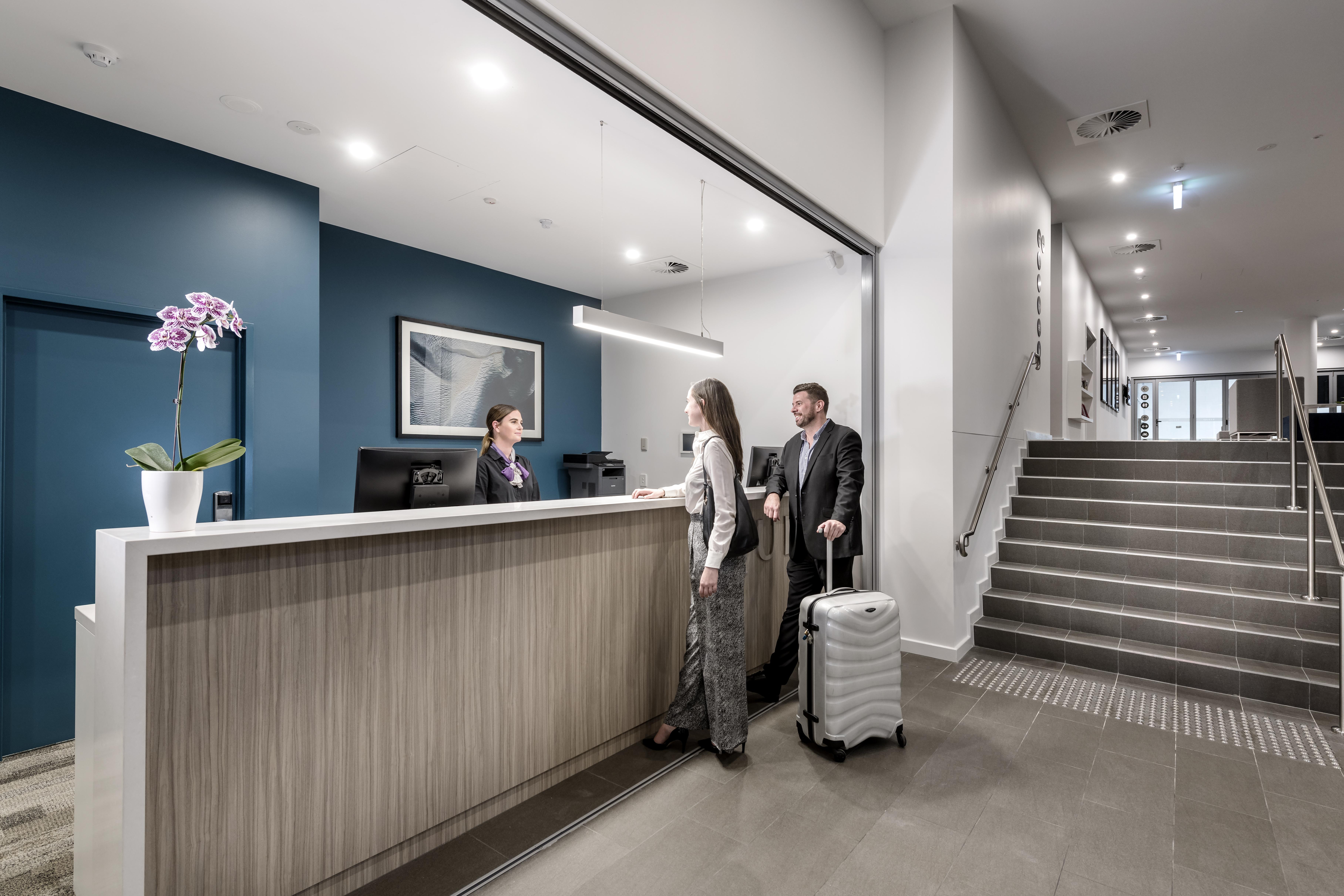 เควสต์ มิดแลนด์ Aparthotel Midland ภายนอก รูปภาพ